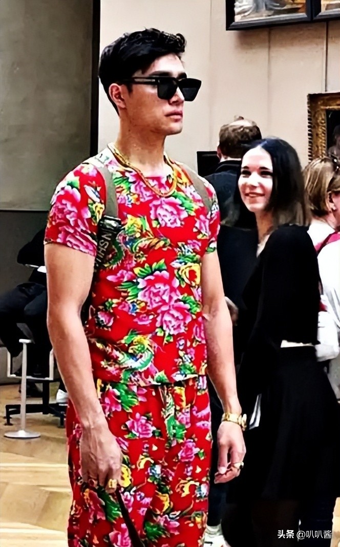 李美越 央视批评 虚假人设网红_网红什么十一黑料,